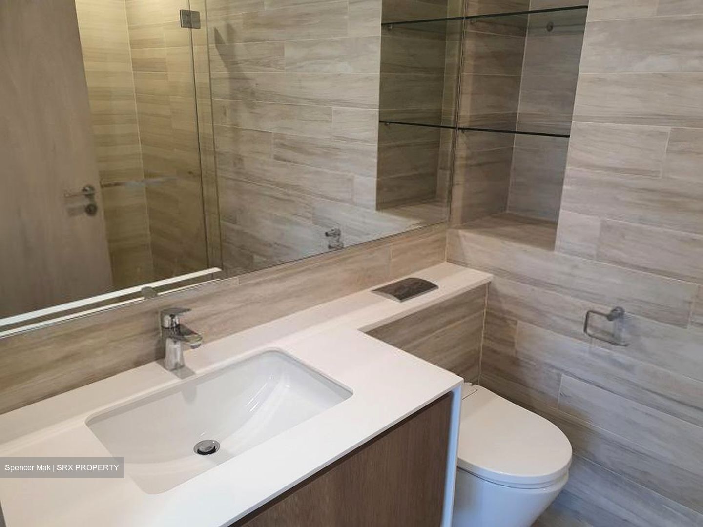 J Gateway (D22), Condominium #560458221